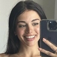 Emily Black Meztelen