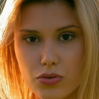Emily Sun Meztelen