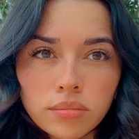 Emma Roa Meztelen