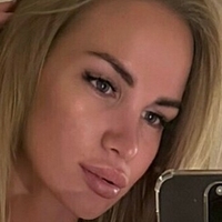 Erin Leslie Meztelen