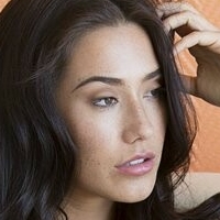 Fallin Lovia Meztelen