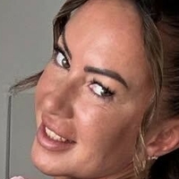 Fit Larissa Meztelen