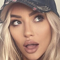 Gia Camari Meztelen