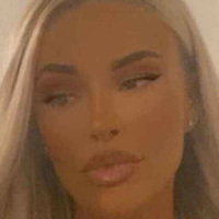 gigiactually Meztelen