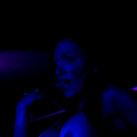 Gogo Stripper Meztelen