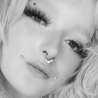 Gremlin_Luna Meztelen