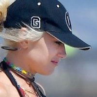 Gwen Stefani Meztelen