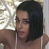 Helena Fancy Meztelen