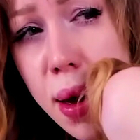 HELLOIAMASTRID Meztelen