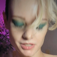 Henna Nueller Meztelen