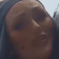 Izzy Fanshaw Meztelen