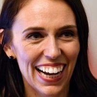 Jacinda Ardern Meztelen