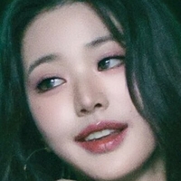 Jang Won-young Meztelen