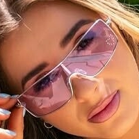 Jessica Macrina Meztelen