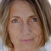Joana Schuemer Meztelen