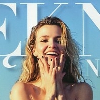 Joanna Koroniewska Meztelen