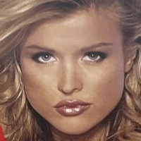 Joanna L Meztelen
