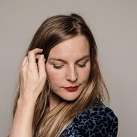 Judith Holofernes Meztelen
