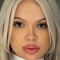Julia Monroe Meztelen