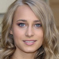 Julia Rosnowska Meztelen