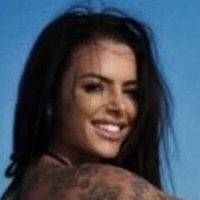 Julie_Sixx Meztelen