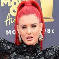 Justina Valentine Meztelen