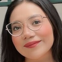 Karen Flores Meztelen