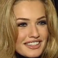 Karen Mulder Meztelen