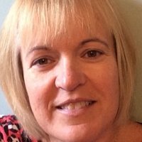 Karen Thomas Meztelen