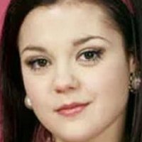 Kathryn Prescott Meztelen