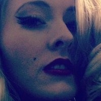 Katie Derry Meztelen