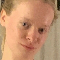 Kelley Meztelen