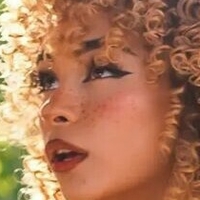 Kiara Peach Meztelen