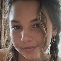 kiarareyess Meztelen