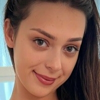 Kinky Chanel Meztelen