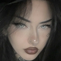 Kiratheghoul Meztelen