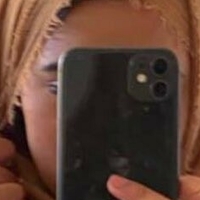 kjbegum Meztelen