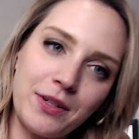 Knaughtia Meztelen