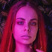 Krispy Kris Meztelen