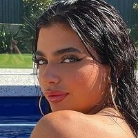 krissybertone Meztelen