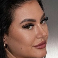 Kylie Jones Meztelen