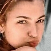 Laaila Abril Meztelen