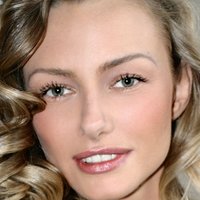 Larissa Drekonja Meztelen