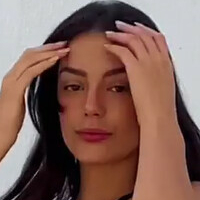 Larissa Saldanha Meztelen