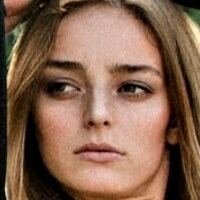 Laura Scharnagl Meztelen