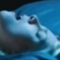 Laure Massard Meztelen