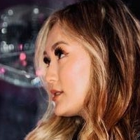 Lauren Riihimaki Meztelen