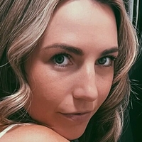 Lauren Roy Meztelen