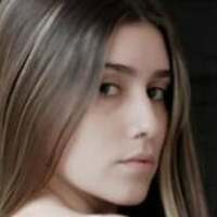 Layllicia Meztelen