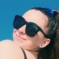 Lily Patrick Meztelen